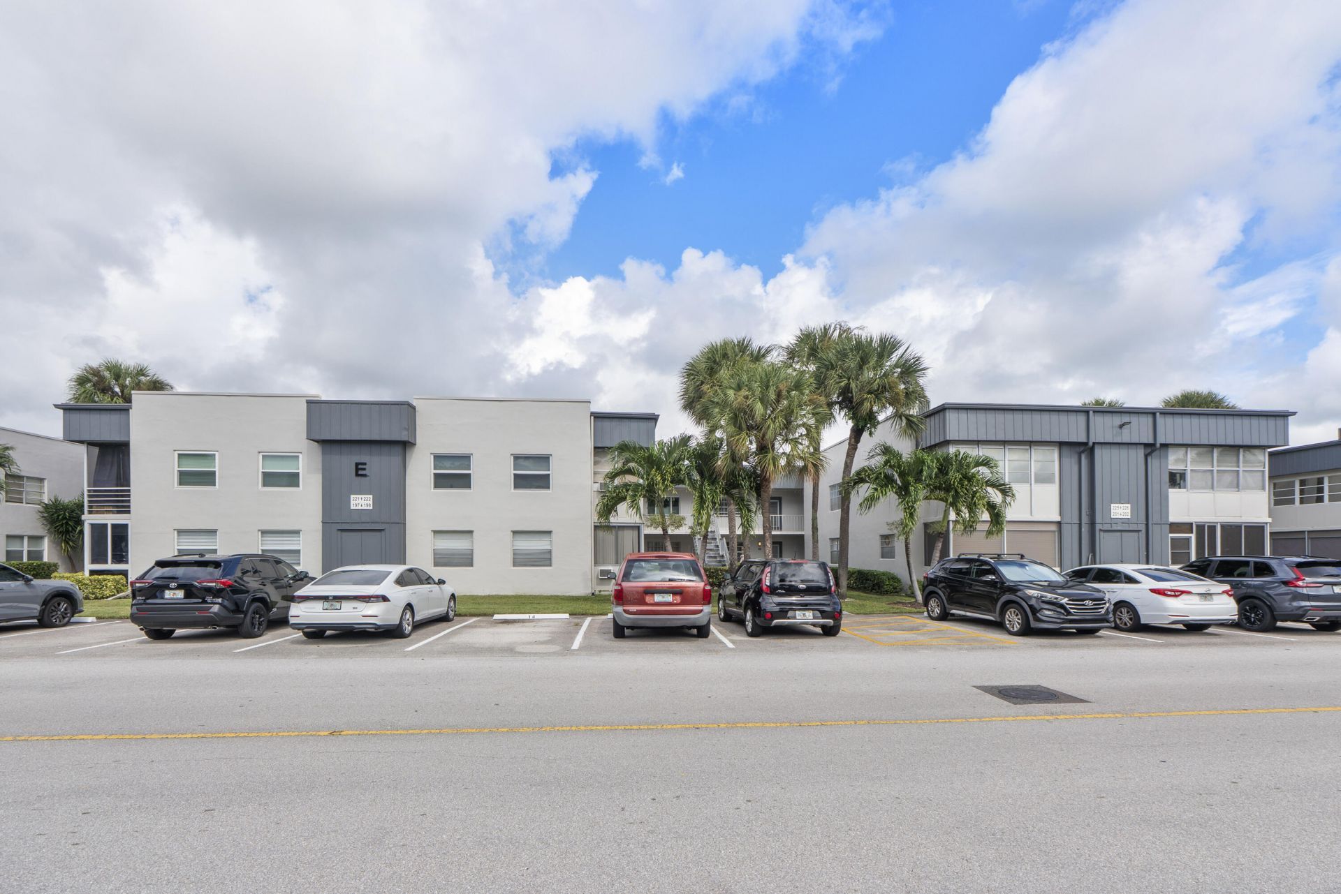 197 Normandy Lane, Unit E, Delray Beach, FL 33484 Photo
