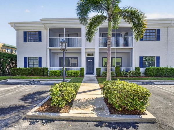 130 Cypress Club Drive, Unit 313, Pompano Beach, FL 33060