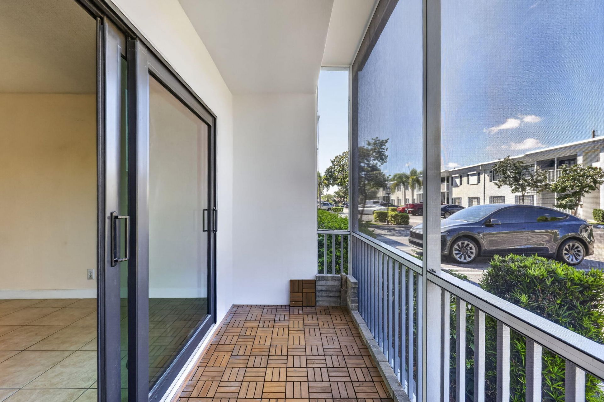 130 Cypress Club Drive, Unit 313, Pompano Beach, FL 33060 Photo