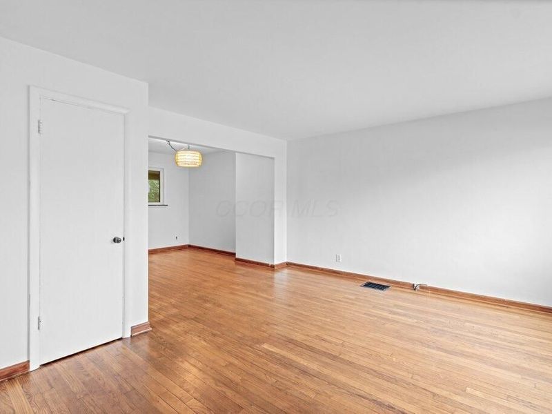 4067 Indianola Avenue, Unit 2B, Columbus, OH 43214 Photo 4