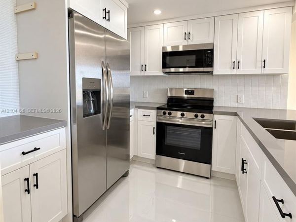 13155 Ixora Ct , Unit 804, North Miami, FL 33181
