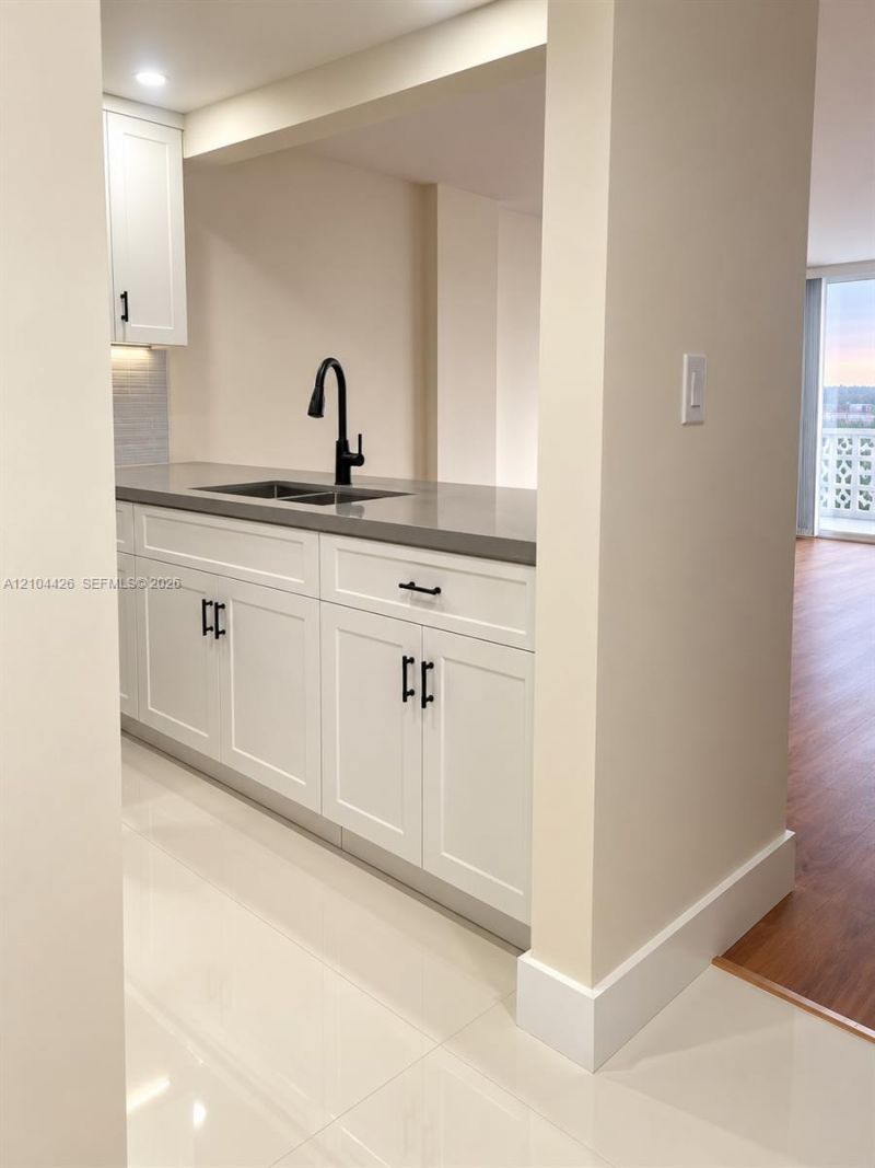 13155 Ixora Ct , Unit 804, North Miami, FL 33181 Photo