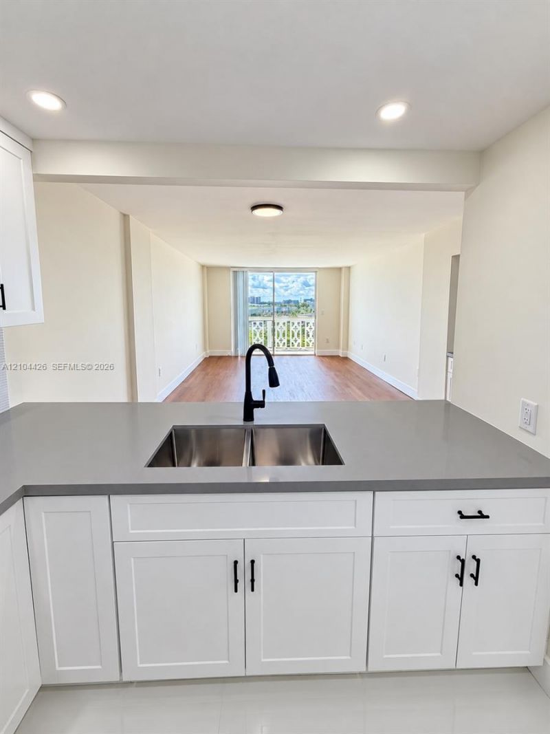 13155 Ixora Ct , Unit 804, North Miami, FL 33181 Photo