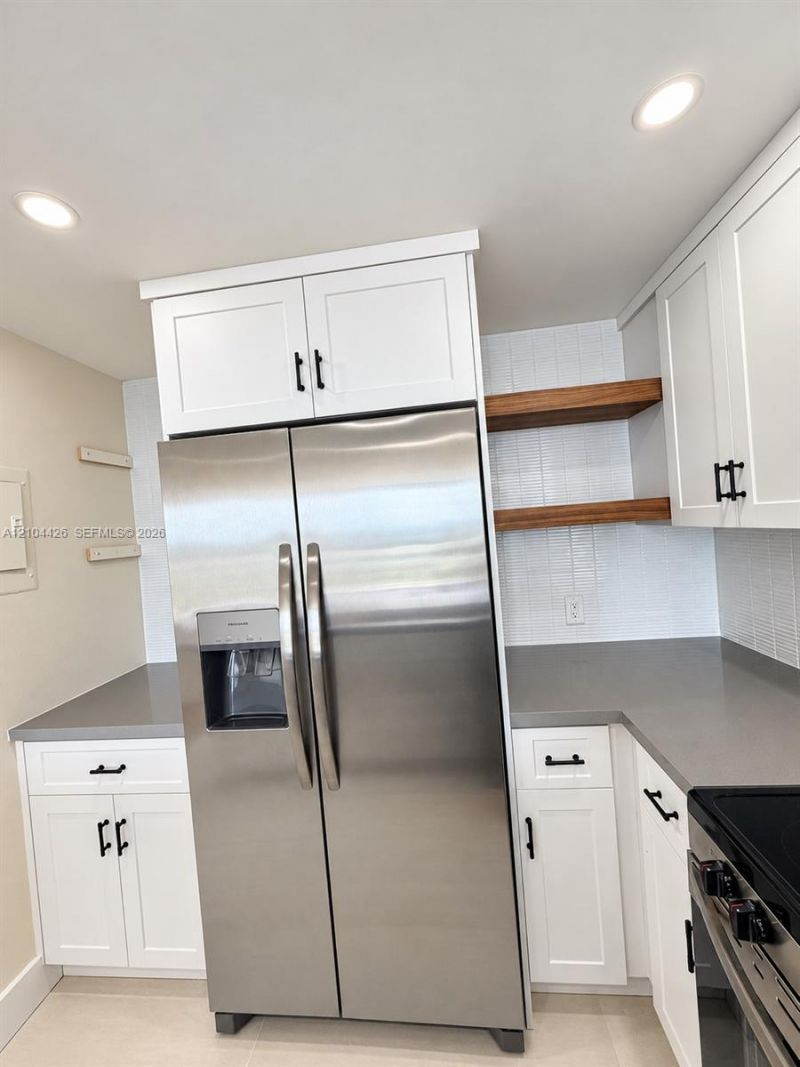 13155 Ixora Ct , Unit 804, North Miami, FL 33181 Photo