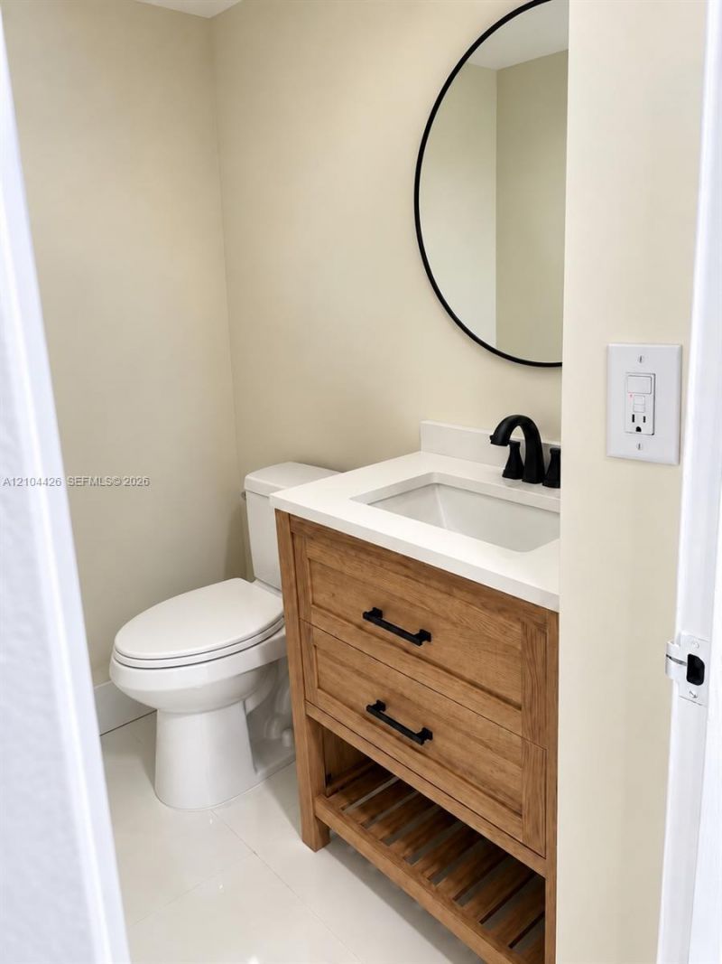 13155 Ixora Ct , Unit 804, North Miami, FL 33181 Photo
