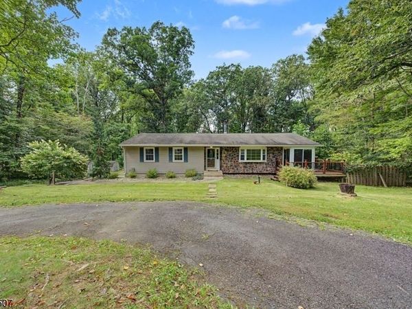 299 North Rd, Chester, NJ 07930