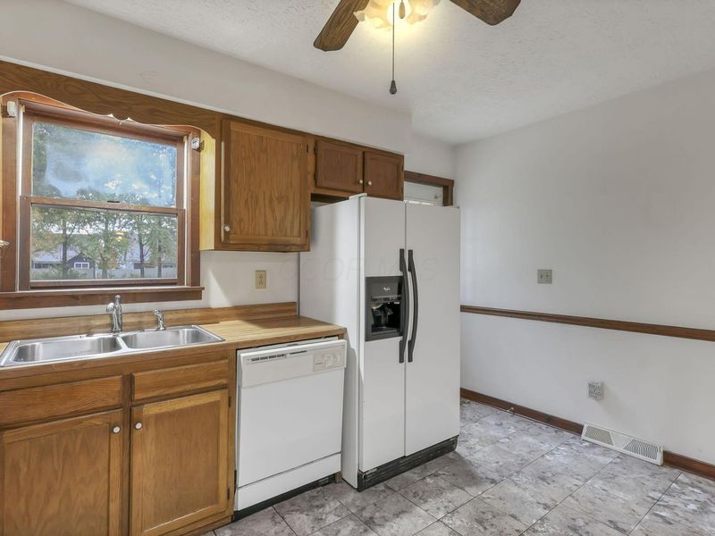 6888 Harlem Road , Westerville, OH 43081 Photo 23