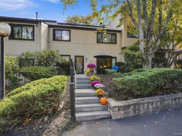 2802 Fox Lane , Poughkeepsie, NY 12603