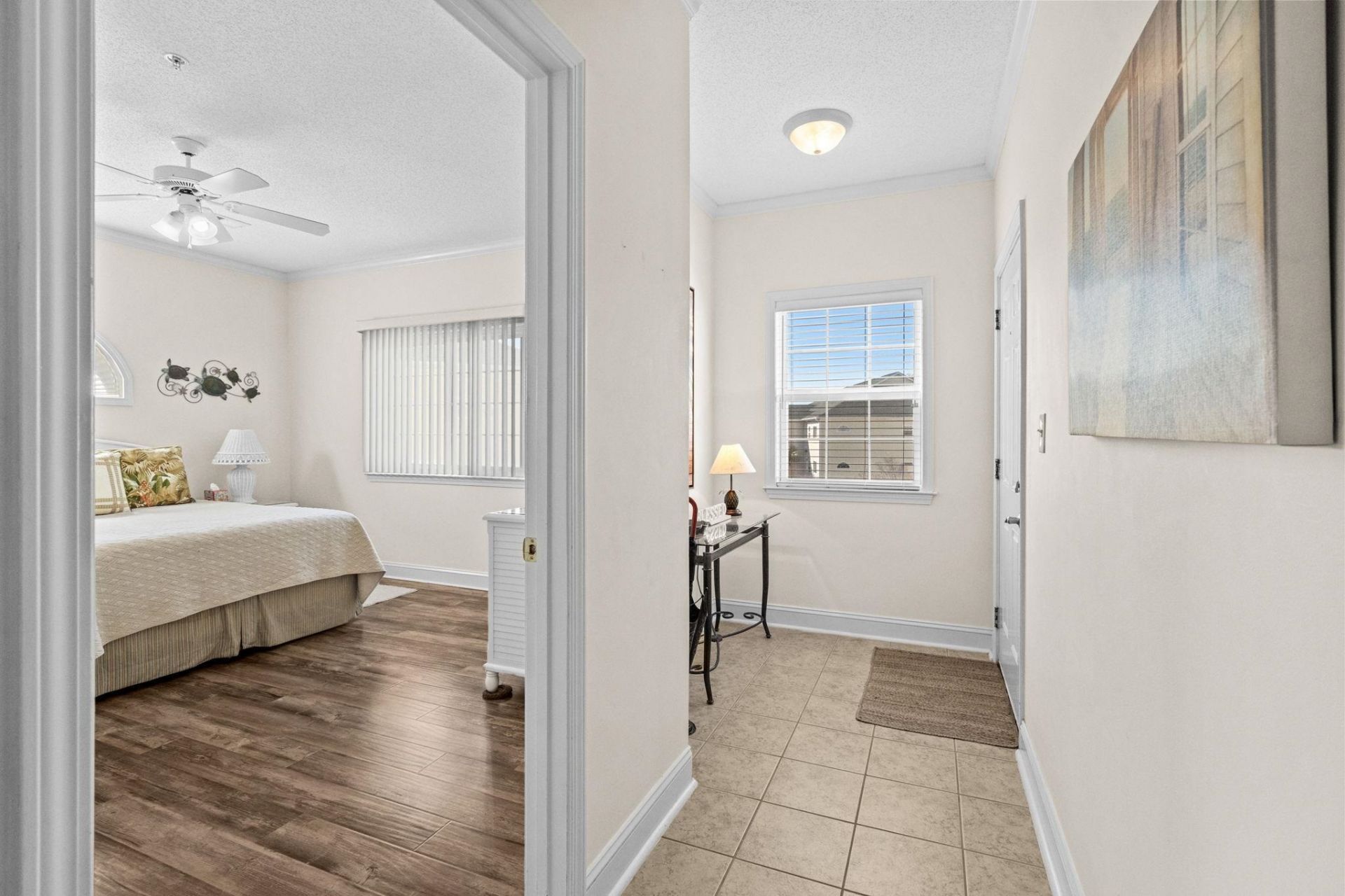 1100 Commons Blvd. Photo 4
