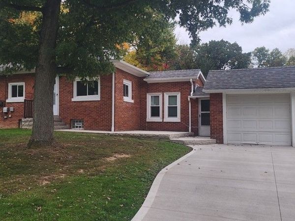 202 Rosewood Avenue , Unit 204, Northfield, OH 44067