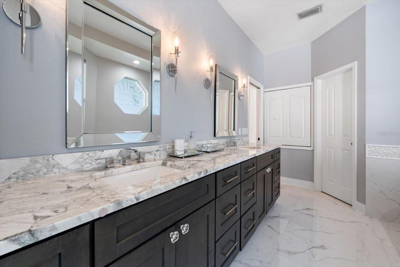 2265 Kent Drive, Largo, FL 33774 Photo