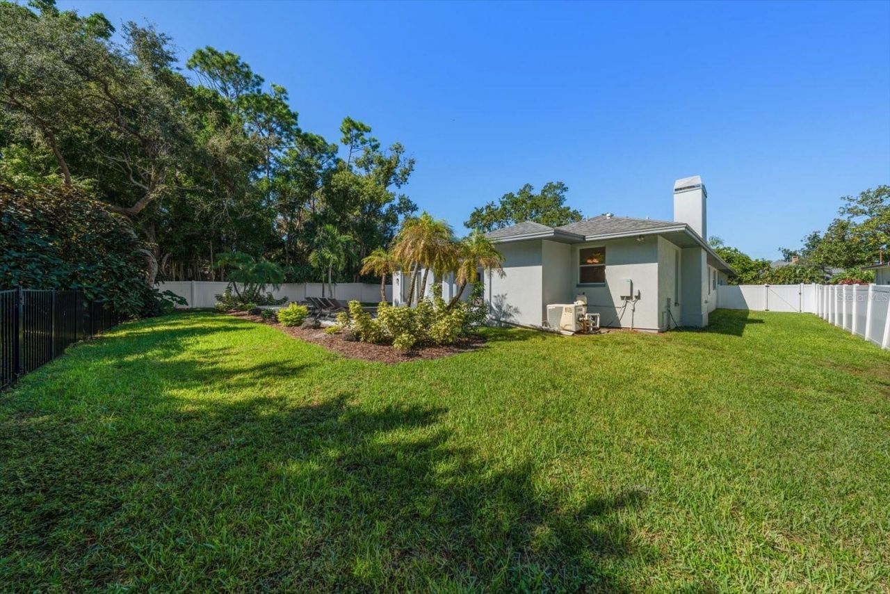 2265 Kent Drive, Largo, FL 33774 Photo