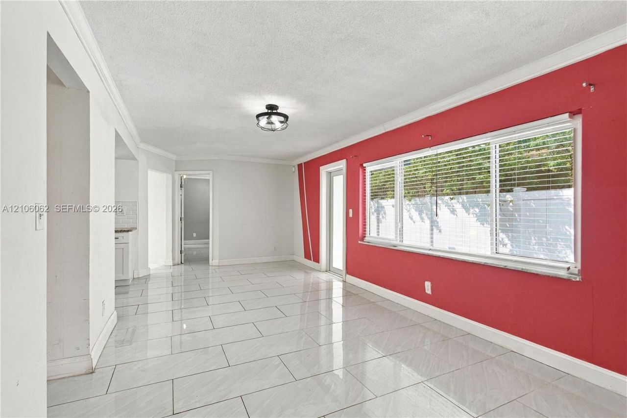 4200 NW 42nd St , Lauderdale Lakes, FL 33319 Photo