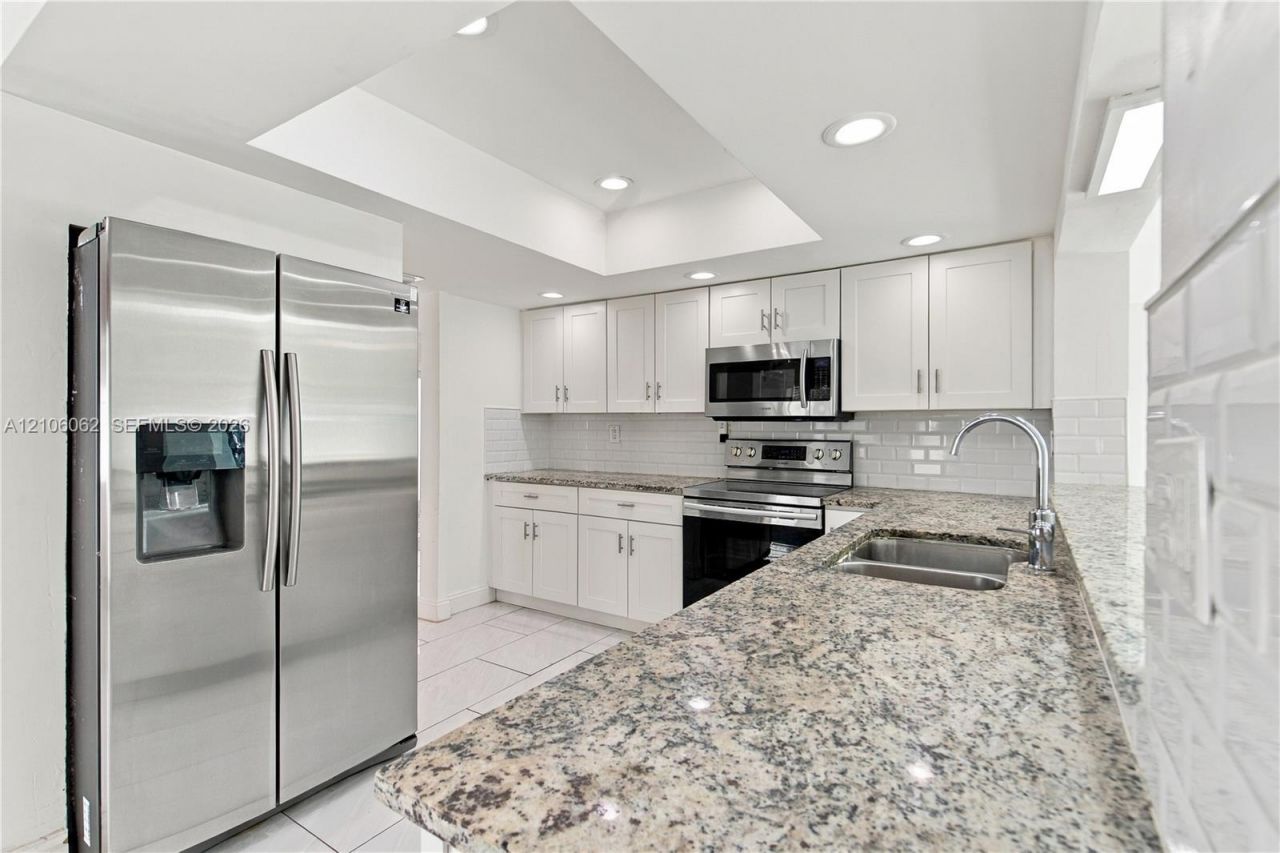 4200 NW 42nd St, Lauderdale Lakes, FL 33319 Photo