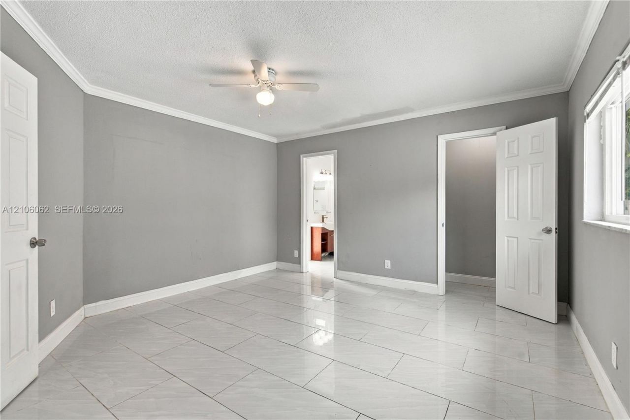 4200 NW 42nd St , Lauderdale Lakes, FL 33319 Photo