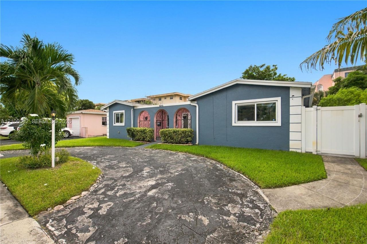 4200 NW 42nd St, Lauderdale Lakes, FL 33319 Photo