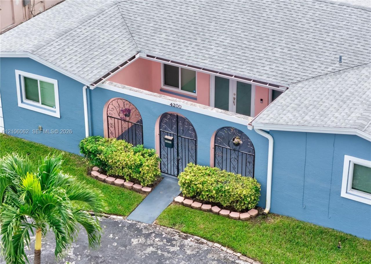 4200 NW 42nd St, Lauderdale Lakes, FL 33319 Photo