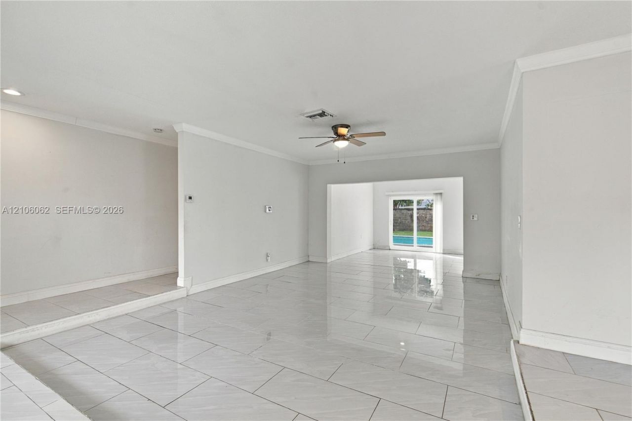 4200 NW 42nd St, Lauderdale Lakes, FL 33319 Photo