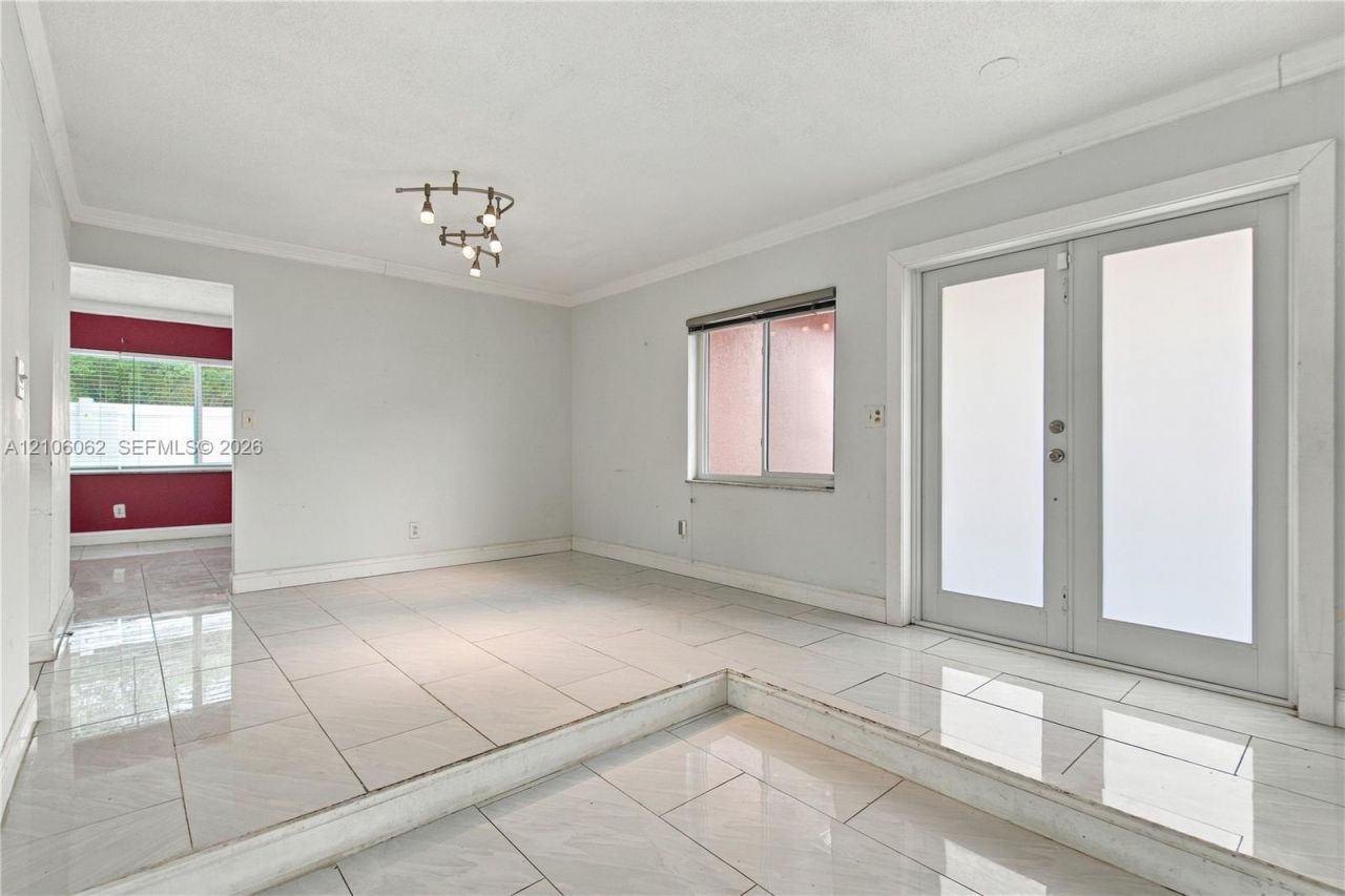 4200 NW 42nd St , Lauderdale Lakes, FL 33319 Photo