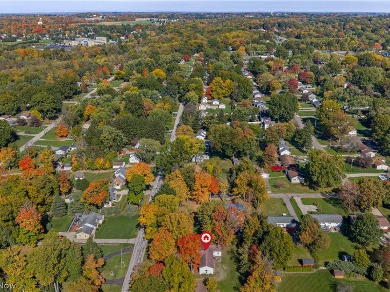 325 Westview Avenue, Wadsworth, OH 44281 Photo 3