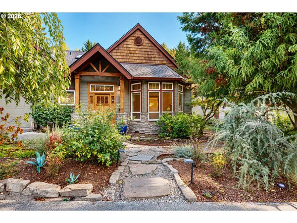 2133 SW ARNOLD ST, Portland, OR 97219