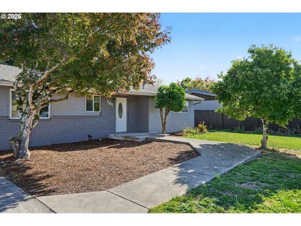 161 N 7TH ST, Jefferson, OR 97352