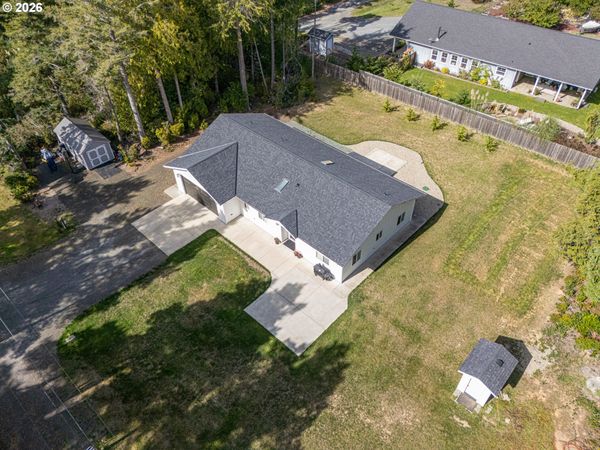 88057 PARK LN, Bandon, OR 97411