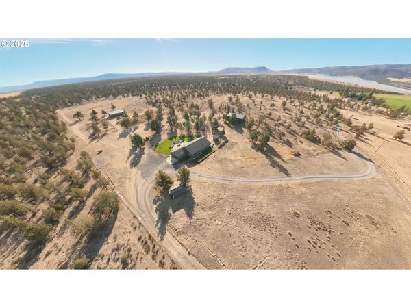 7200 SW HIGHWAY 126, Powell Butte, OR 97753