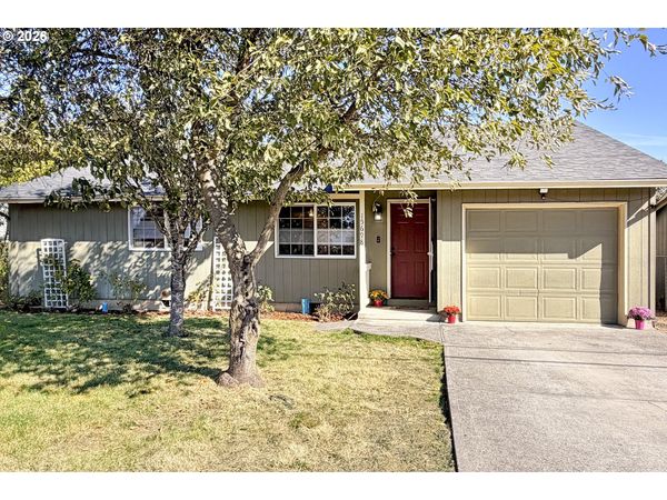 15698 SE 98TH AVE, Clackamas, OR 97015