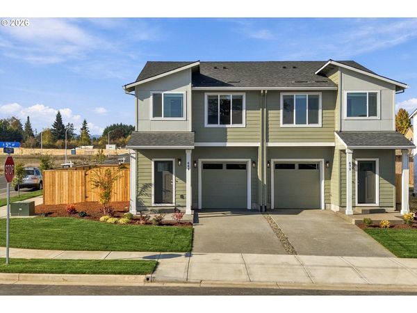 688 5th, Carlton, OR 97111