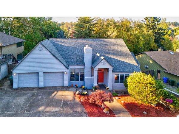 1746 NW SUNBURST TER, Salem, OR 97304