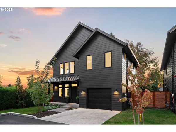 10992 SE Stanley AVE, Milwaukie, OR 97222
