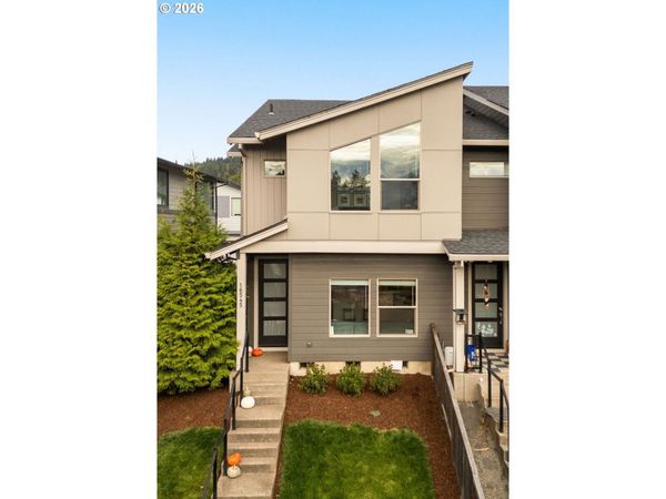16545 SE SUNSHOWER PL, Happy Valley, OR 97086