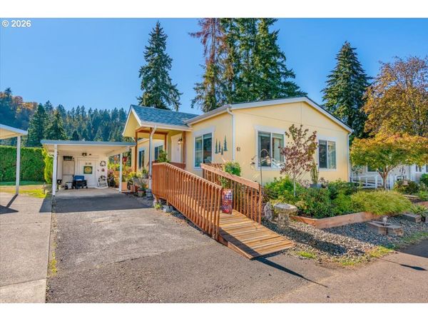 1307 S Water ST, Unit 61, Silverton, OR 97381