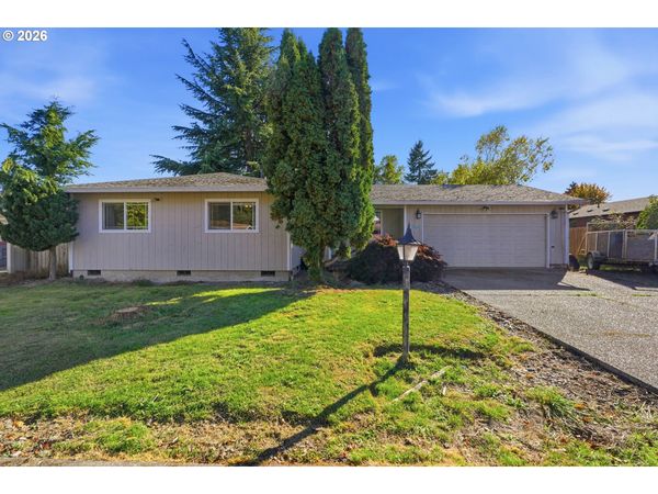 1764 SW ALMOND CT, McMinnville, OR 97128