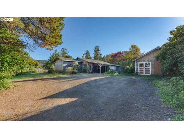 2485 E ALSEA HWY, Waldport, OR 97394