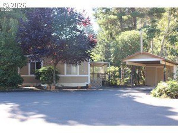 1445 VILLAGE PINES CT, Coos Bay, OR 97420