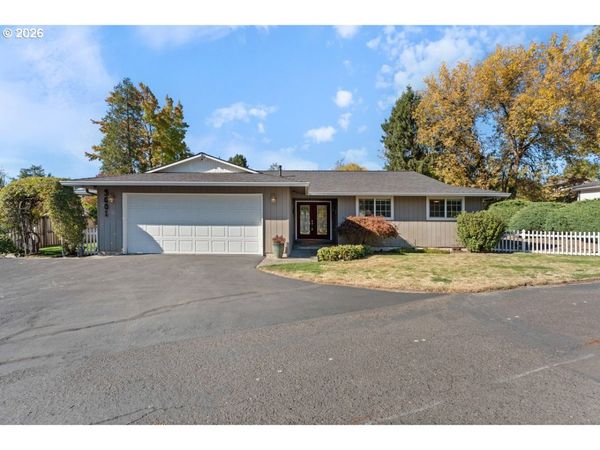 3001 SE CONCORD RD, Milwaukie, OR 97267