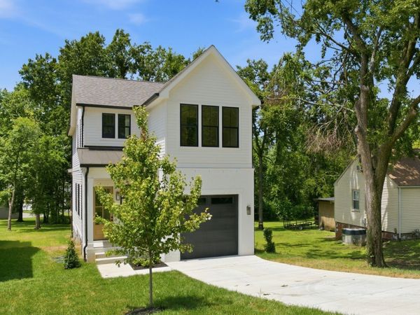 565B Croley Dr , Nashville, TN 37209