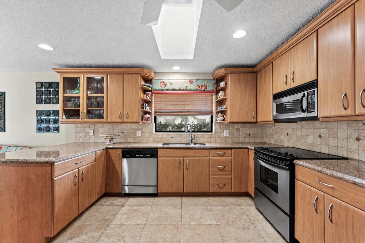 16821 Rose Apple Drive, Delray Beach, FL 33445 Photo