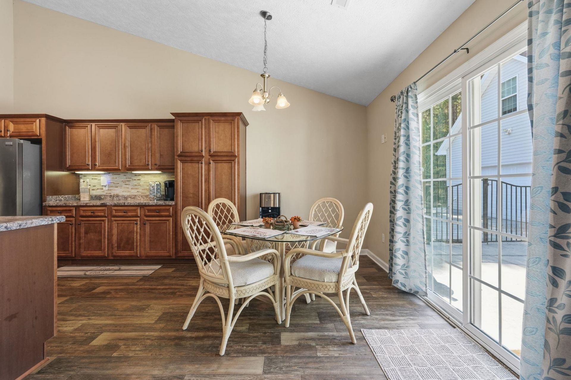 136 Alpharetta Ct. Photo 28