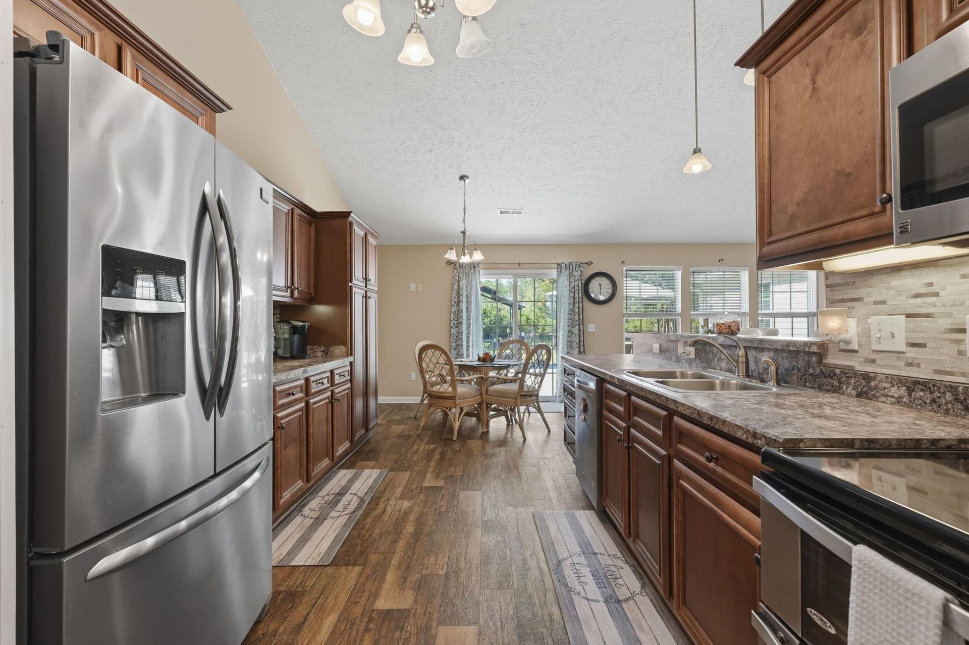 136 Alpharetta Ct. Photo 32