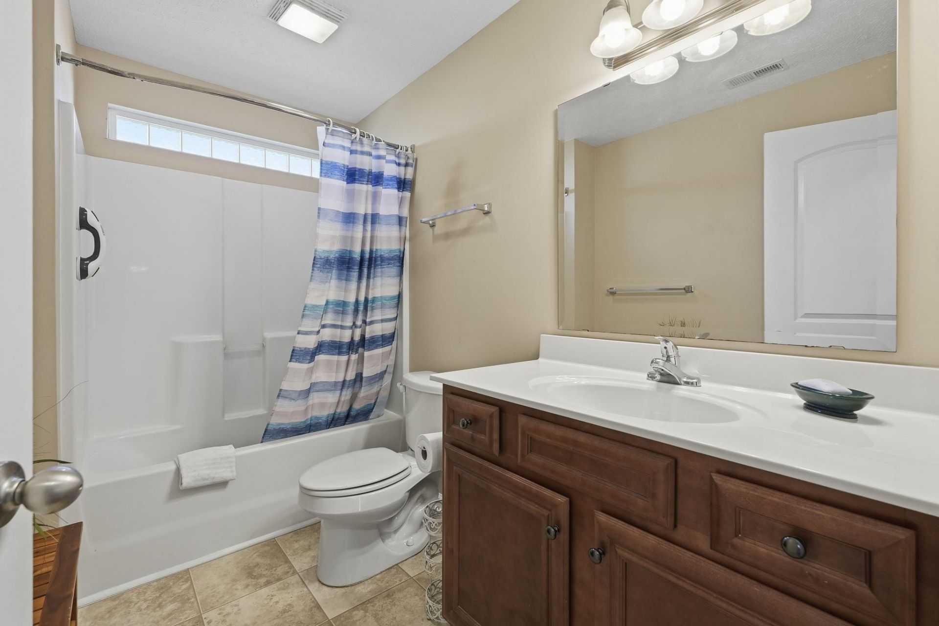 136 Alpharetta Ct. Photo 42
