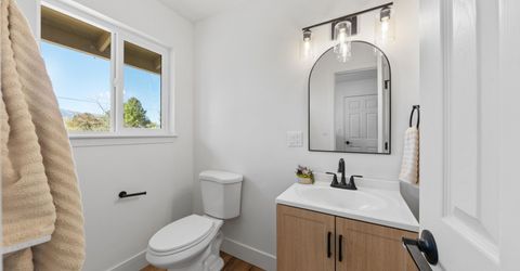 829 Lyell Way, Gardnerville, NV 89460 Photo