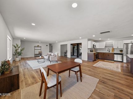 829 Lyell Way, Gardnerville, NV 89460 Photo