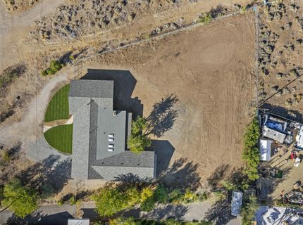 829 Lyell Way, Gardnerville, NV 89460 Photo