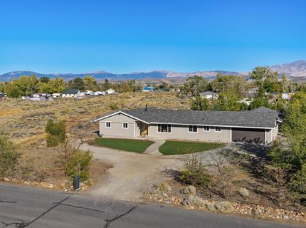 829 Lyell Way, Gardnerville, NV 89460 Photo