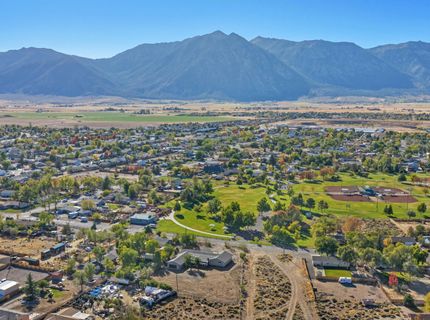 829 Lyell Way, Gardnerville, NV 89460 Photo