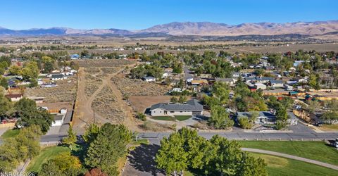 829 Lyell Way, Gardnerville, NV 89460 Photo
