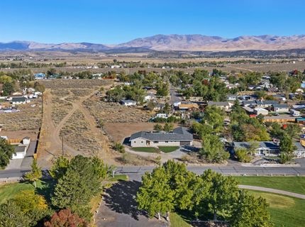 829 Lyell Way, Gardnerville, NV 89460 Photo